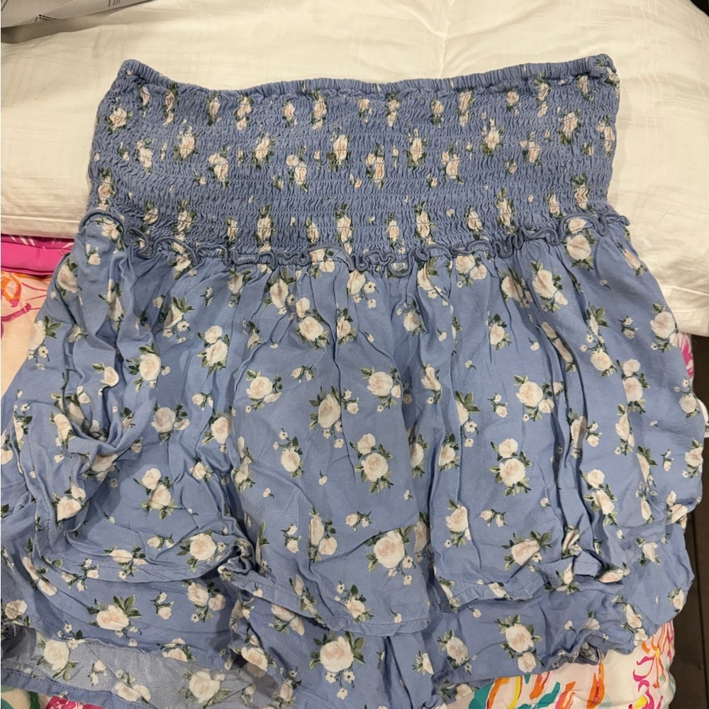 Hollister Blue Mini Skort Flowy and Floral Size Small